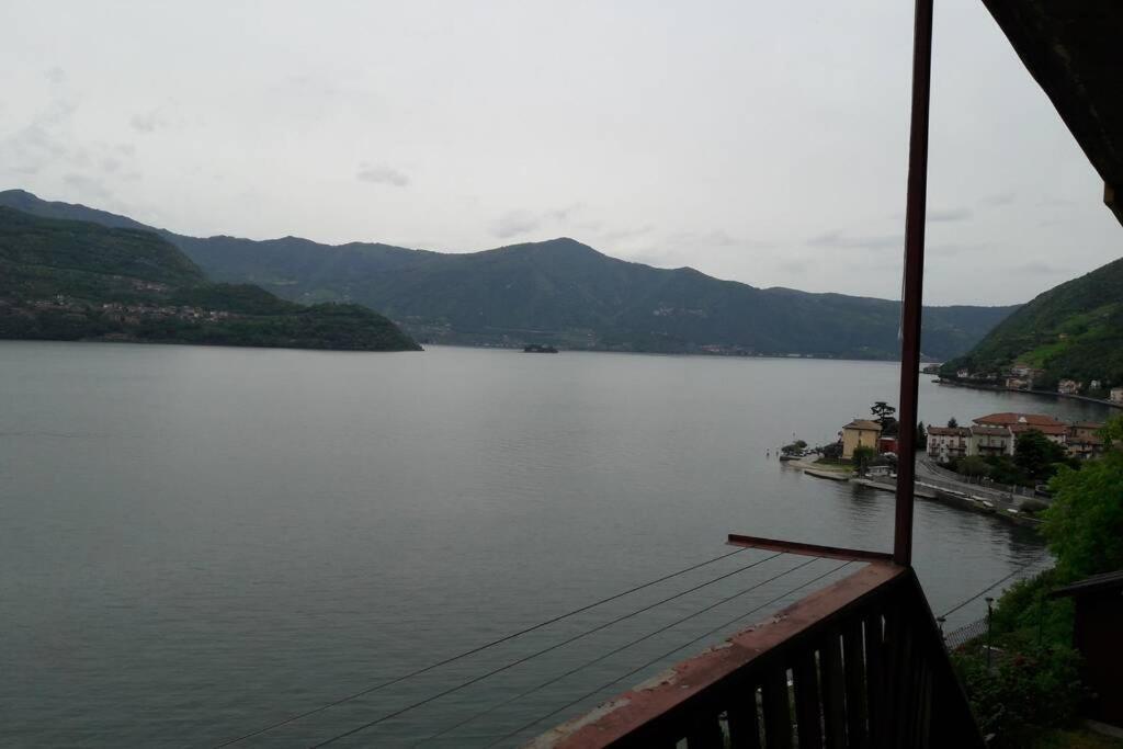 Appartamento Sul Lago D'Iseo タヴェルノラ・ベルガマスカ エクステリア 写真