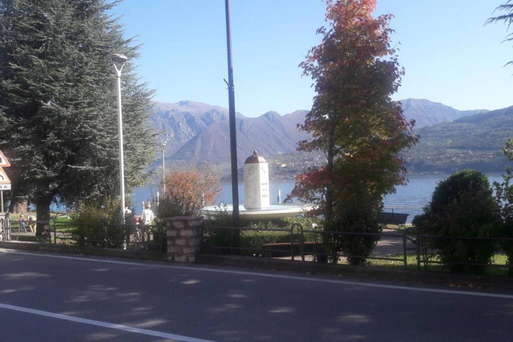Appartamento Sul Lago D'Iseo タヴェルノラ・ベルガマスカ エクステリア 写真