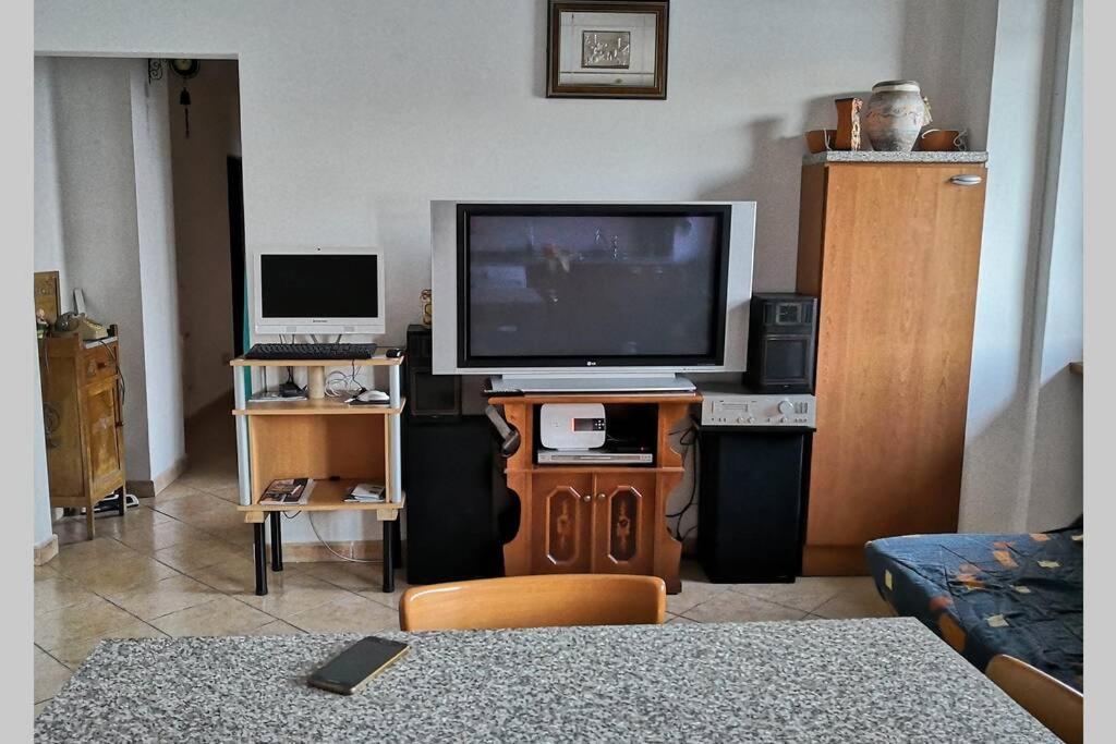 Appartamento Sul Lago D'Iseo タヴェルノラ・ベルガマスカ エクステリア 写真